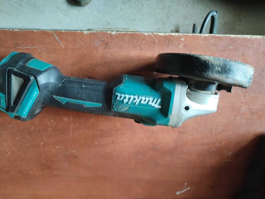 De vânzare scule Makita cu acumulatori 18V