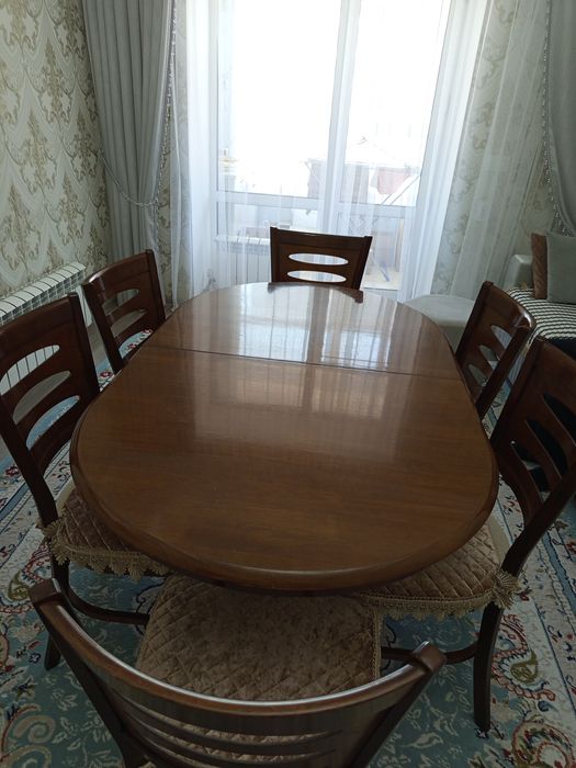 Продам стол и стулья
