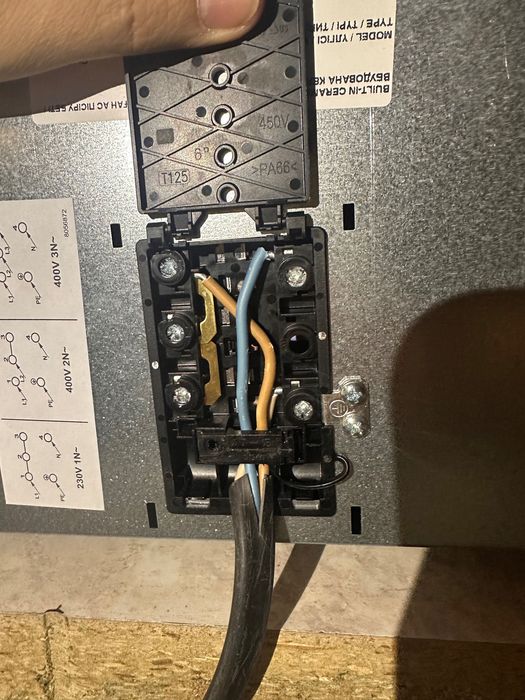 Индукционная плита Hansa