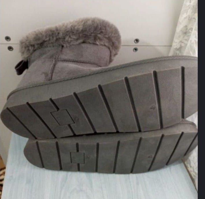 Cizme îmblănite mărimea 41, marca C&A