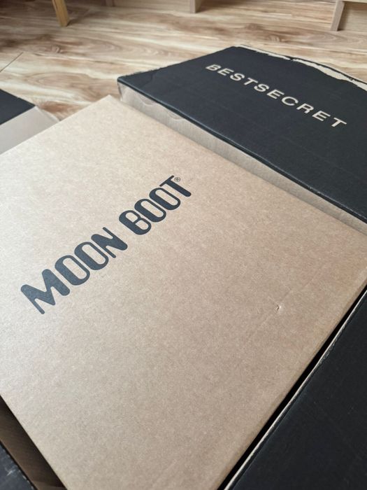 Cizme bocanci moon boots  35/38
