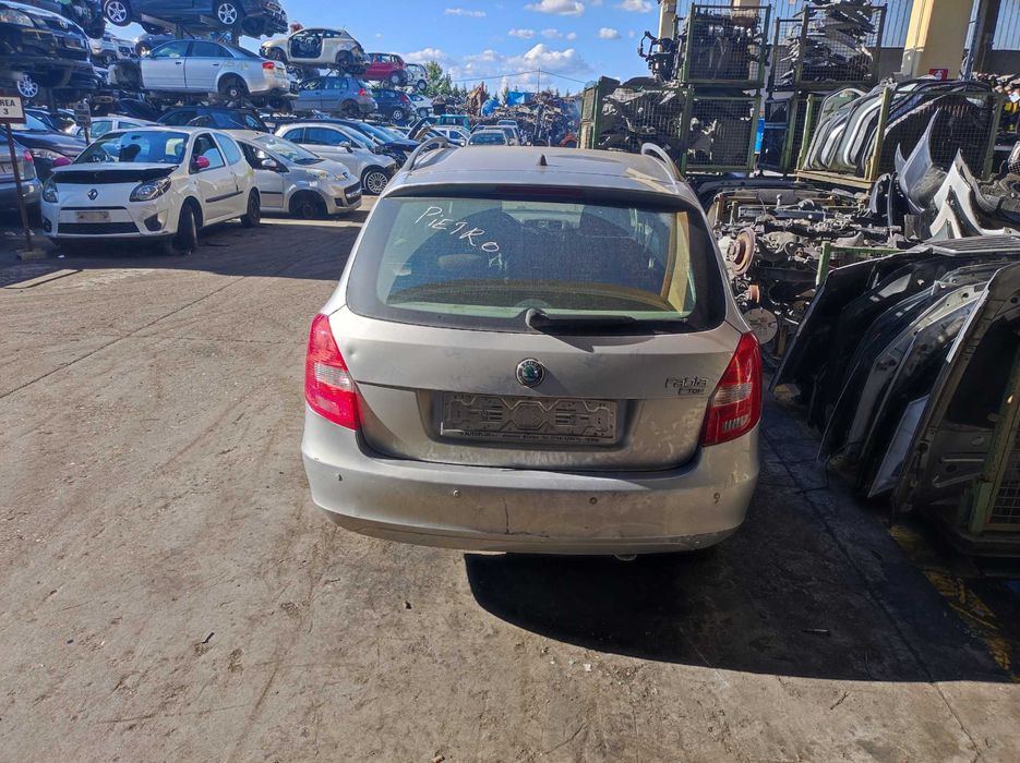 Skoda Fabia / Шкода фабия 1.6TDI 2010 г.