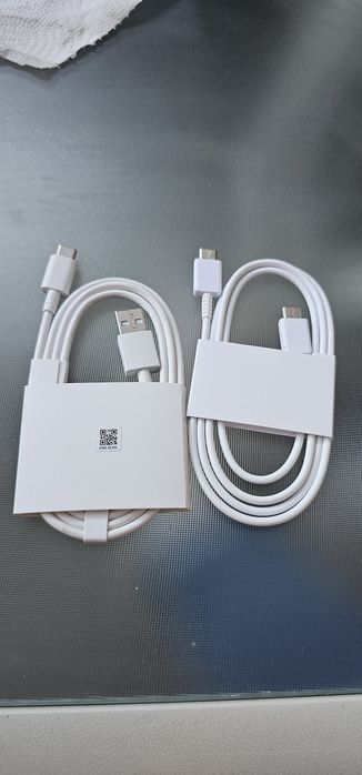 Cablu usb-tip C.