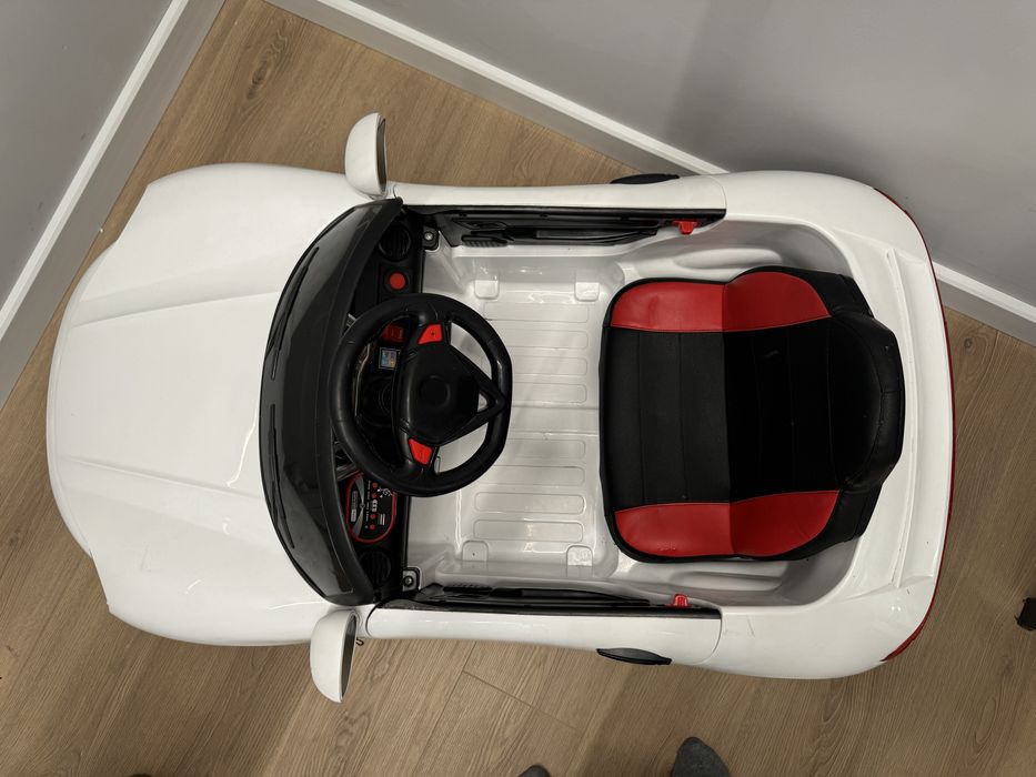 Детский электромобиль