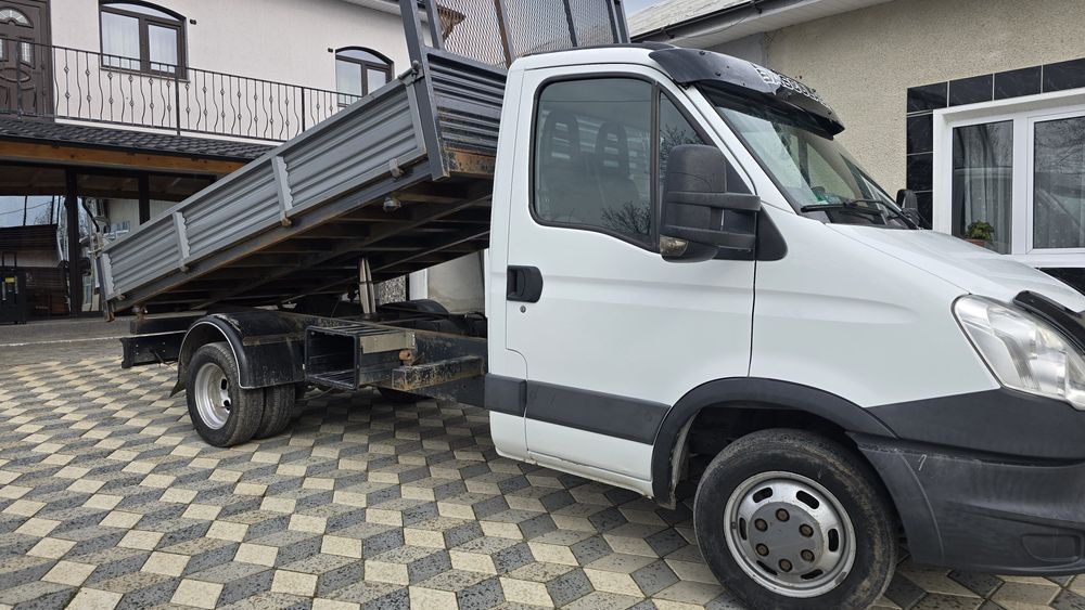 IVECO DAILY Basculabil Trilateral