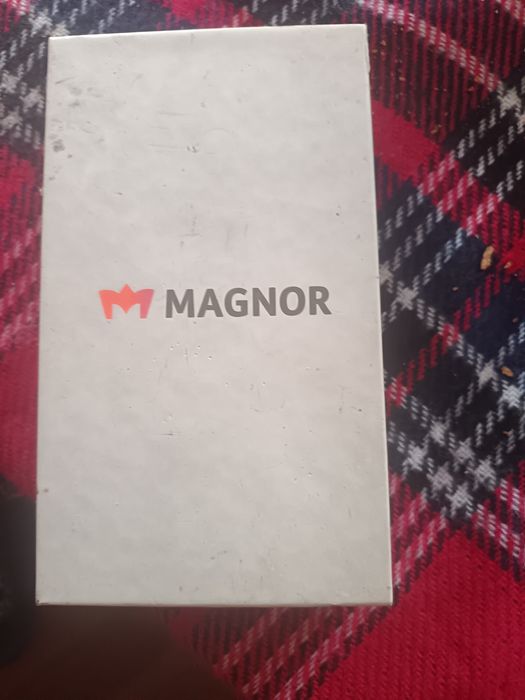 Vand telefon de piese