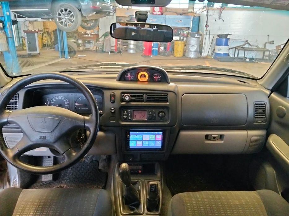 2004 Mitsubishi Pajero Sport GLS