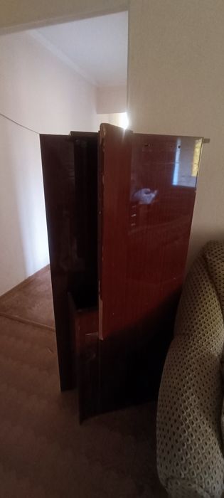 Кровать 140*200 и мягкая мебель