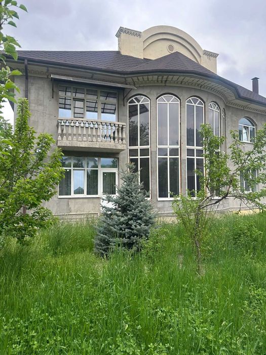 Продажа 3-этажного дома