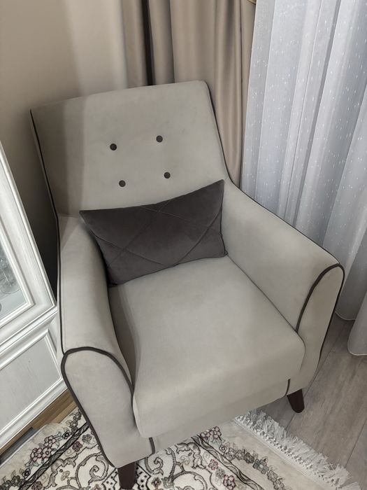 Продам кресло новое