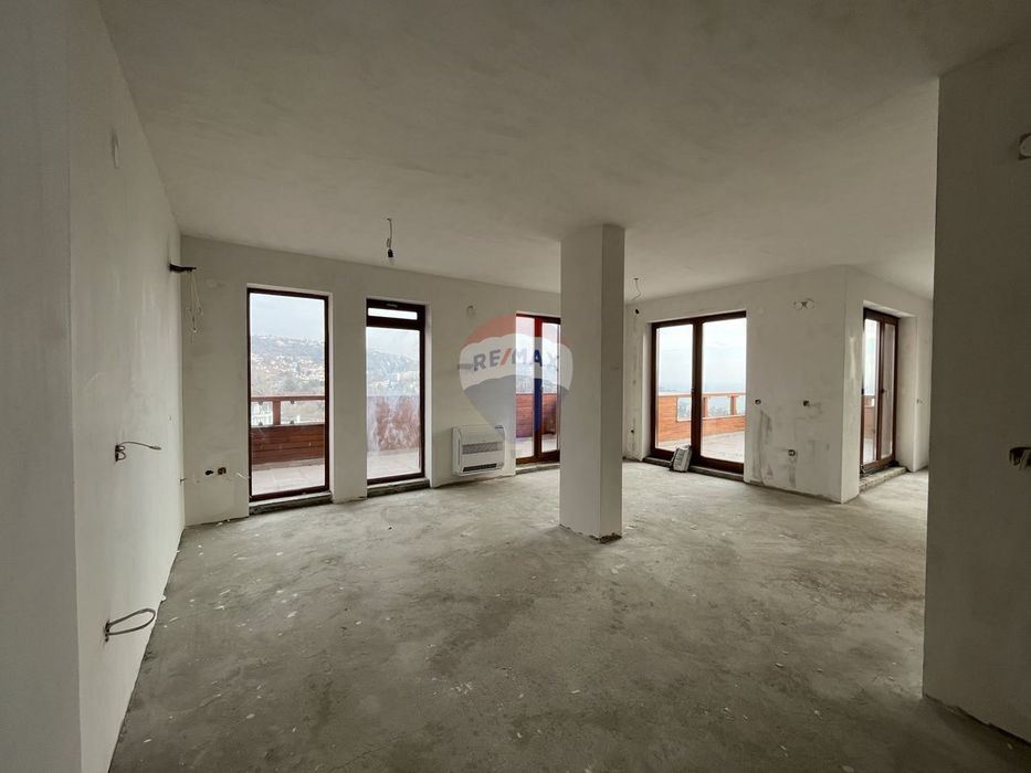 Продава се Тристаен апартамент в Балчик - 214 кв.м за 727 €/кв.м - Снимка #5