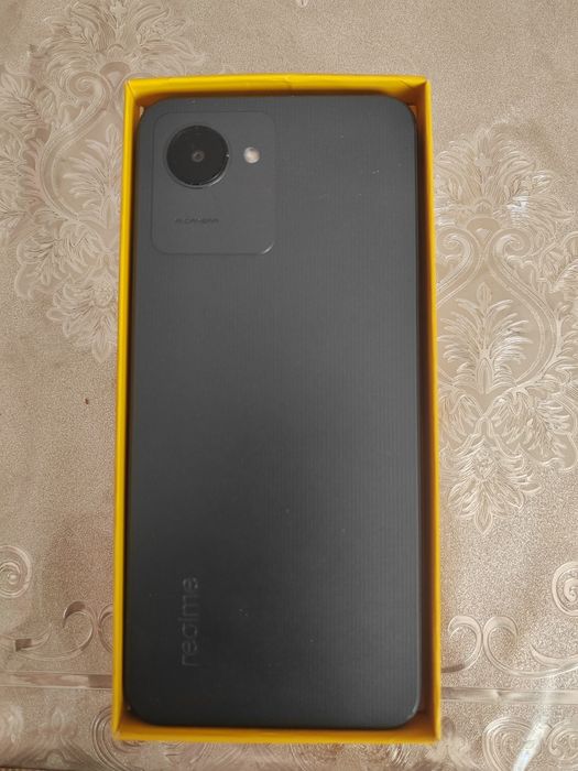 Realme C30s, karobka, dakument, zaryadchik bor