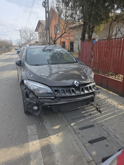 Vand Renault Megane 3 Avariat