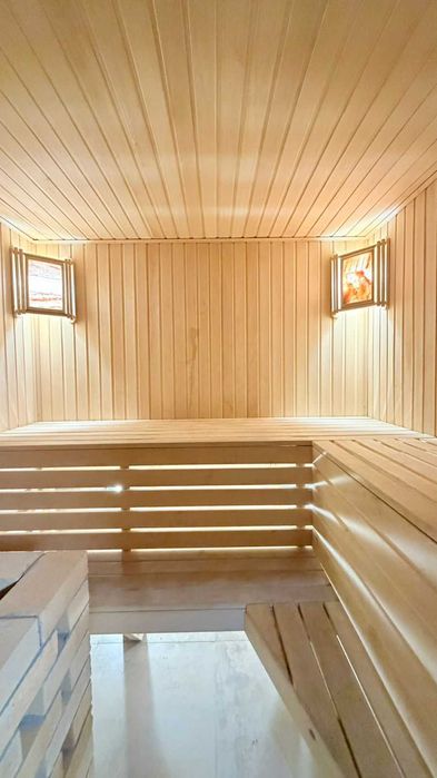 Баня в центре города.