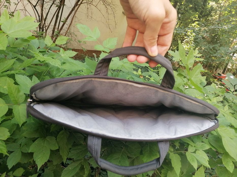 Geanta laptop Case Logic
