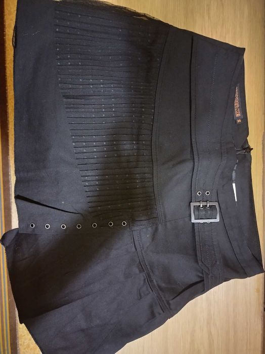 Дамска къса пола