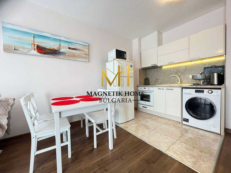 Дава се под наем Двустаен апартамент в Бургас, Център - 65 кв.м за 612 € - Снимка #8