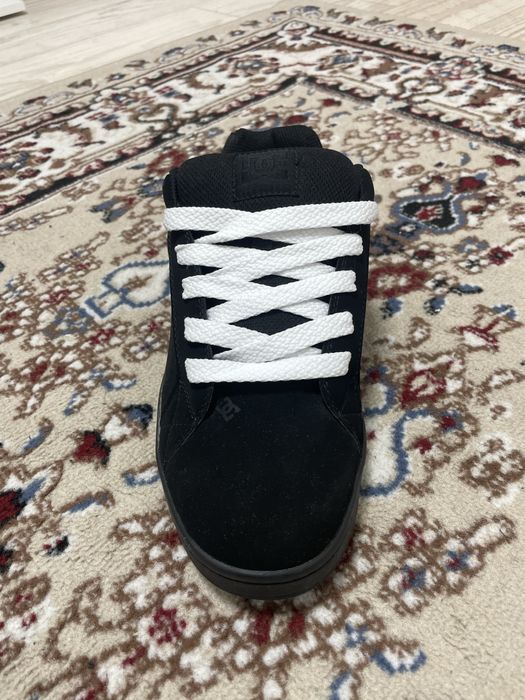 DC shoes дутые,с перешнуровкой
