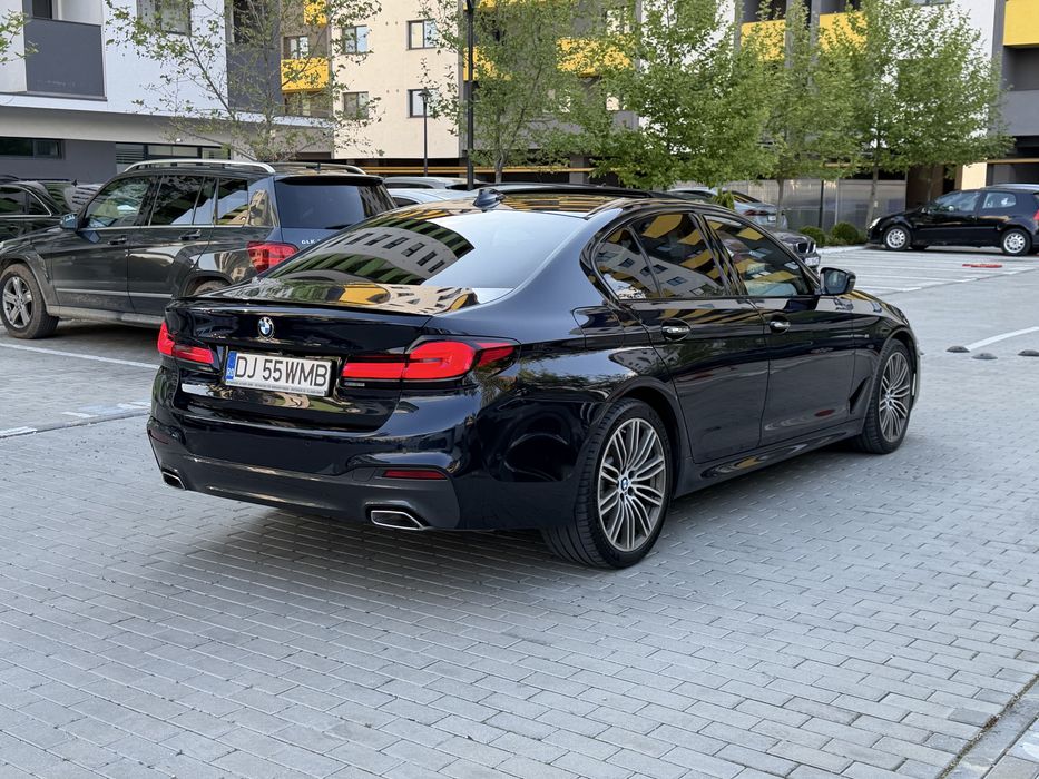BMW 520d Xdrive M Packet - Camere 360, Distronic, Softclose, Harman Kardon