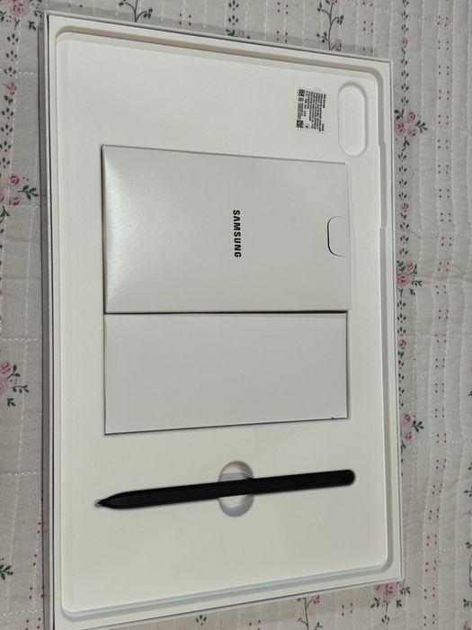 планшет Samsung tab s9+
