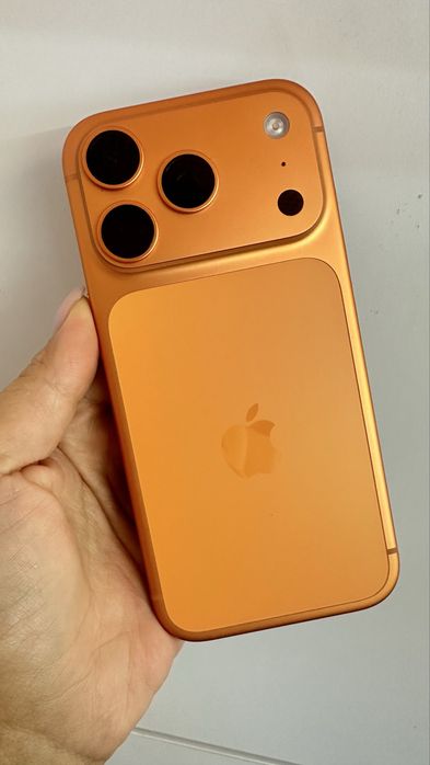 Продам Iphone 17 pro 256gb