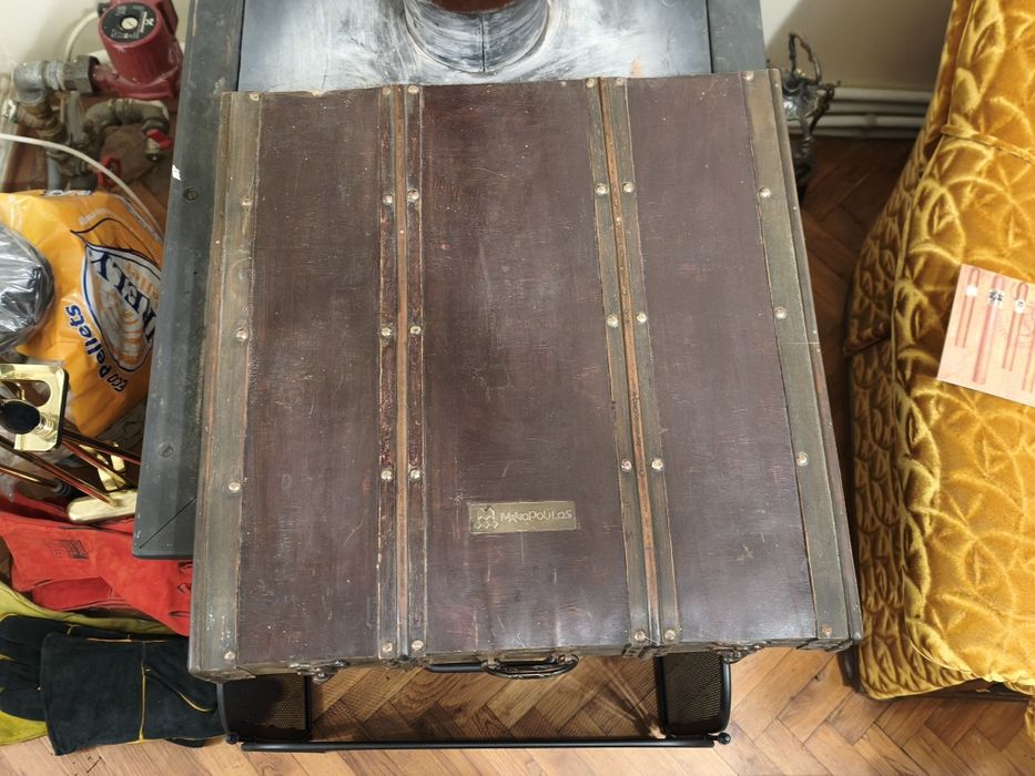 Шах Manopoulos метални фигури