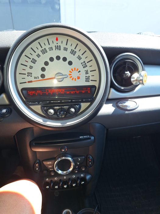 Vând MINI Cooper D 1.6 Diesel (2011) - Euro 5 - 112 CP - Impecabil