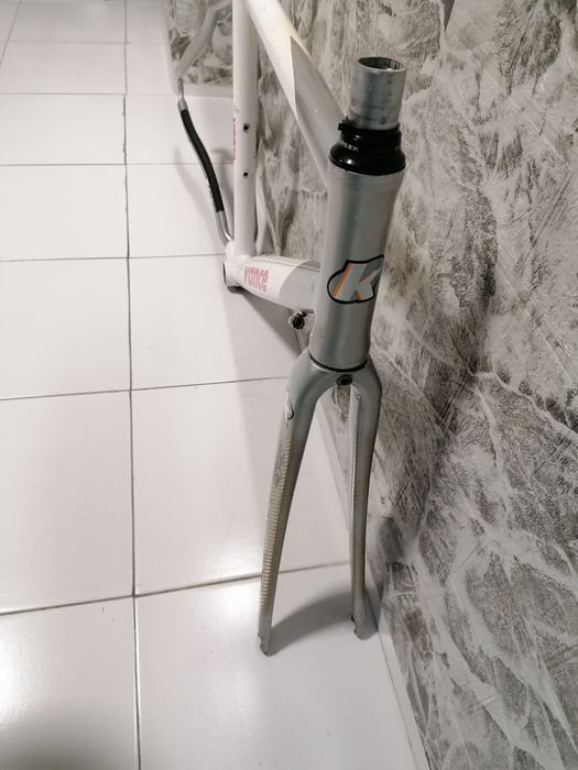 GOKA Avance шосейна рамка