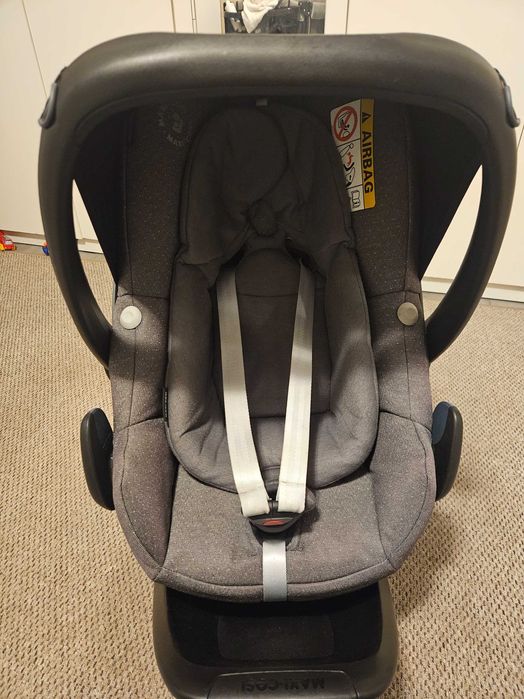 Scoica auto Maxi Cosi Pebble Plus + Isofix