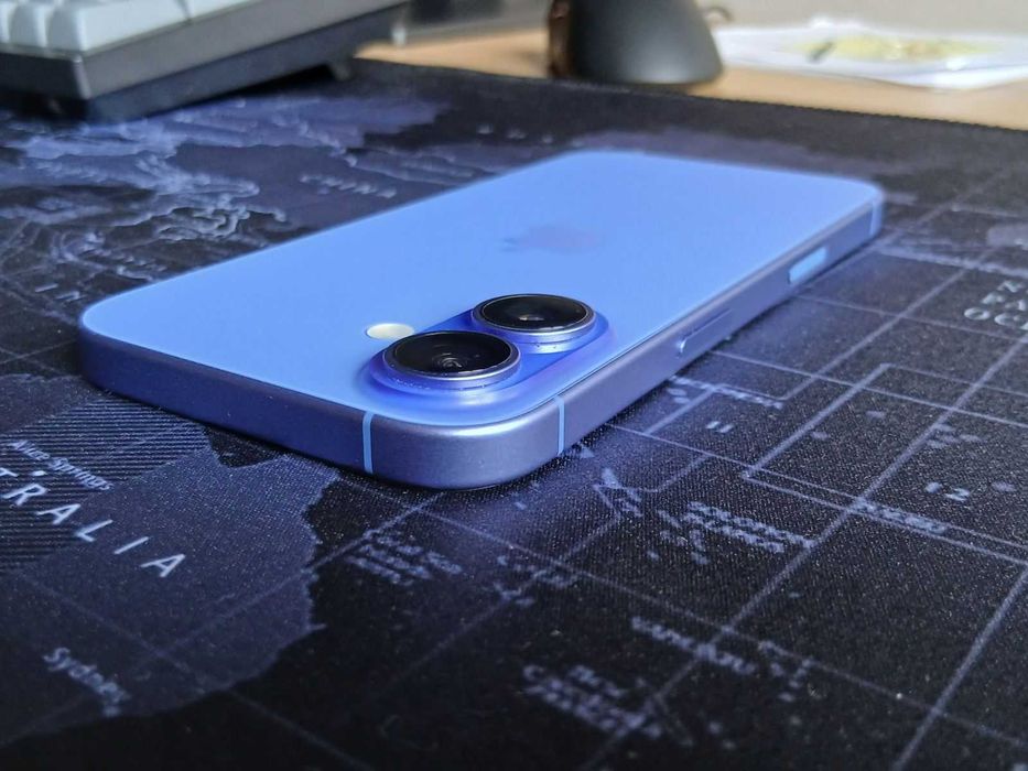Apple Iphone 16 128Gb Ultramarine син