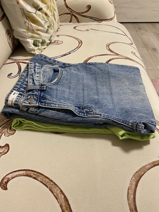 2 blugi dama S wide leg verde si albastru 25 lei