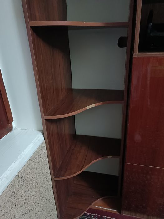 Полка уголок сотилади