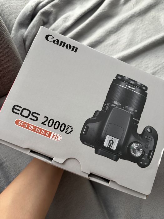 Canon EOS 2000D