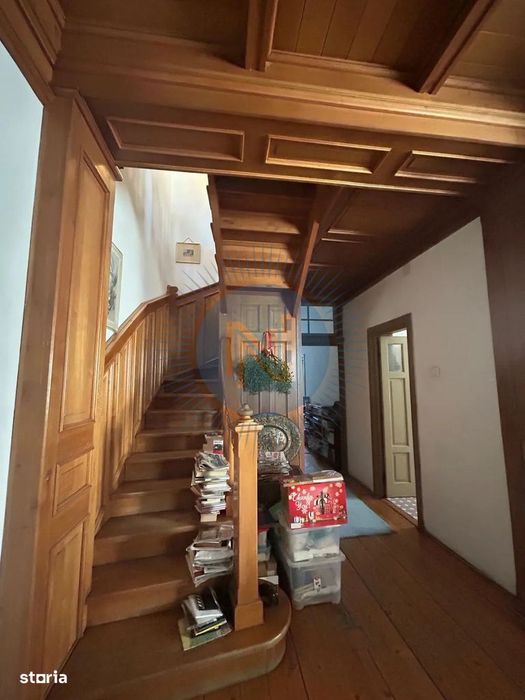Vila de vanzare zona Barbu Vacarescu