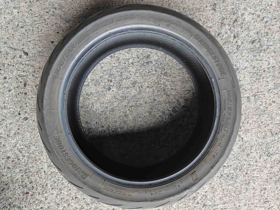 Bridgestone Battlax s22 Гуми за мотор