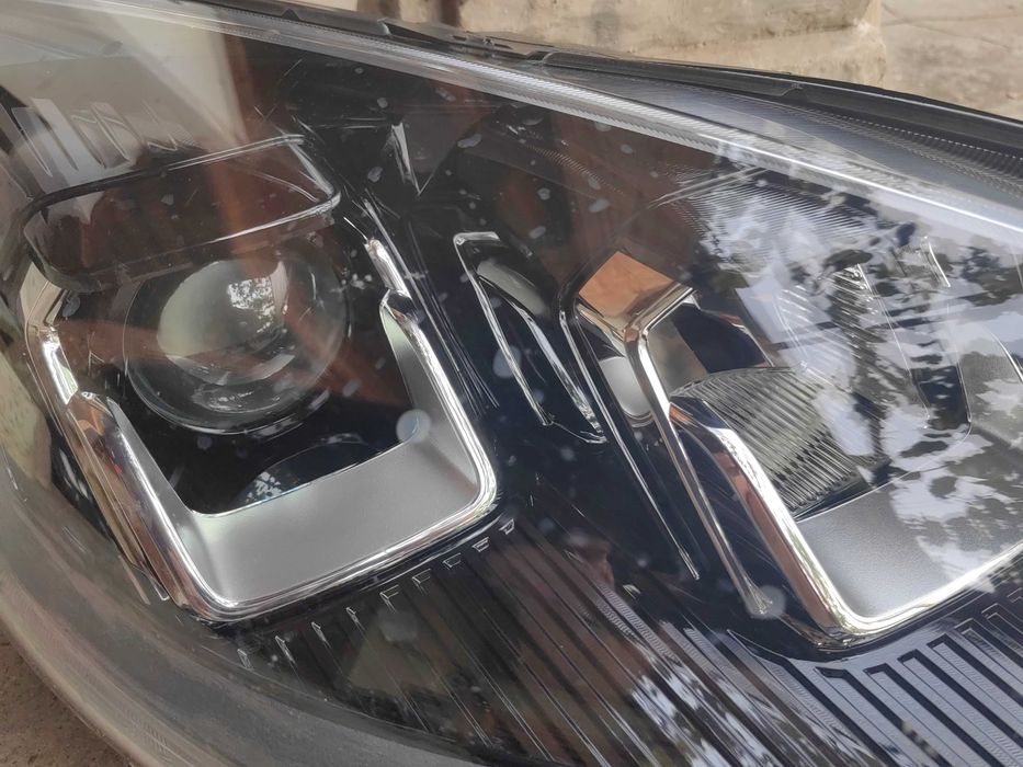 Фар Ford Kuga H7 десен / Фар Форд Куга Оригинален