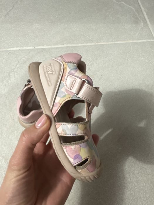 Sandale Biomecanics piele marimea 22+balerini H&M cadou