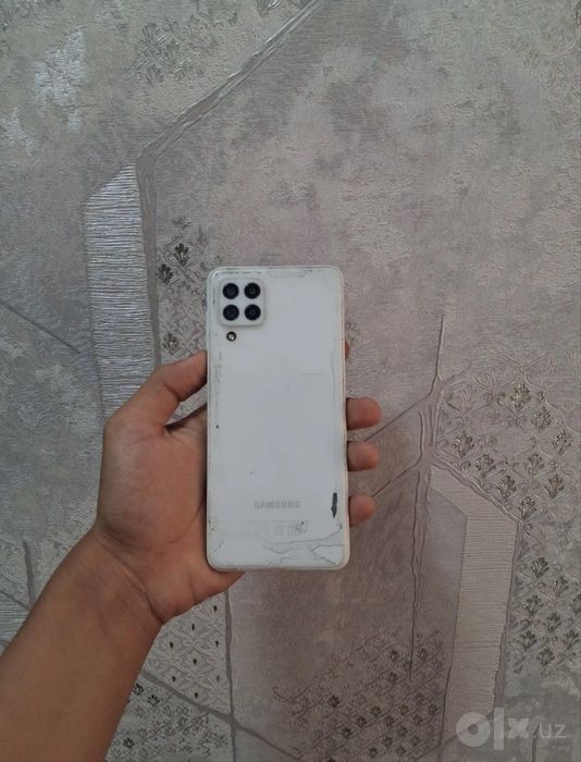 samsung a22 aybi orqasi singan