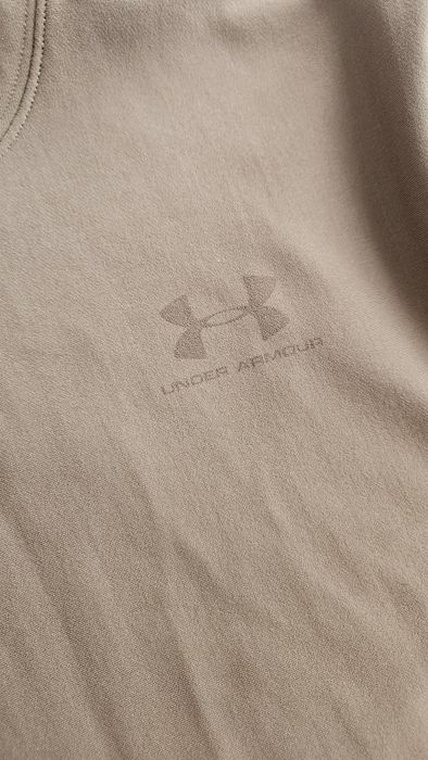 UnderArmour ластична термо блуза, М размер