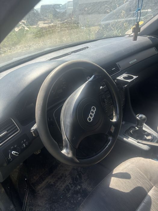 Dezmembrez Audi A6 C5 motor 2.5 4x4