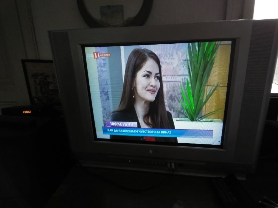 Телевизор SONY trinitron