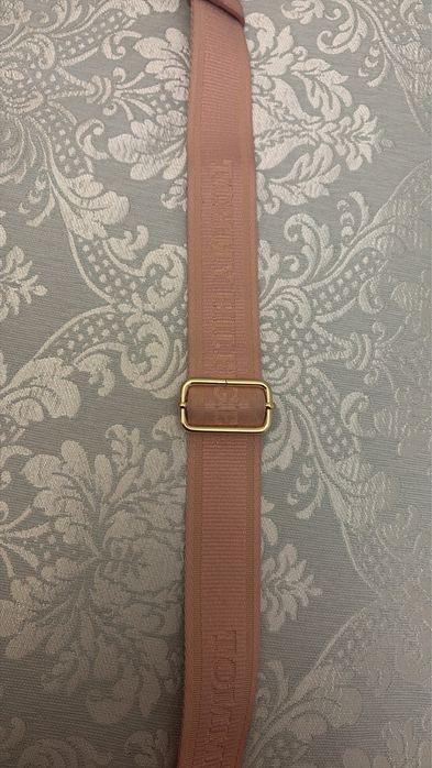 Продам сумочку Tommy