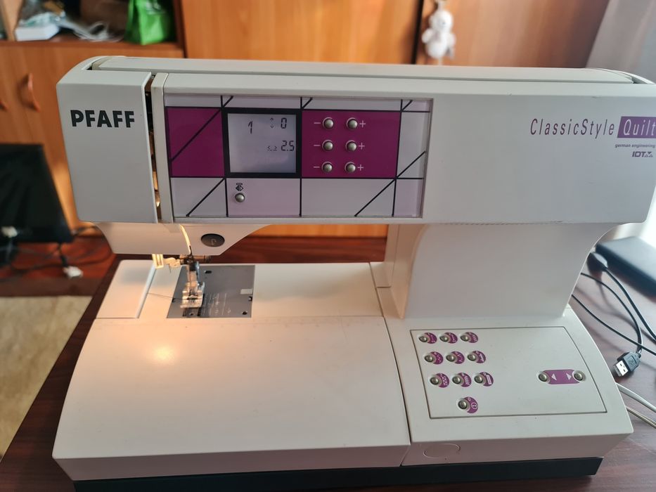 Masina de cusut Pfaff