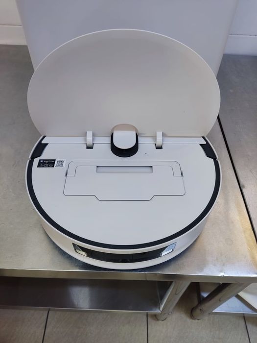 Робот пылесос в новом состоянии