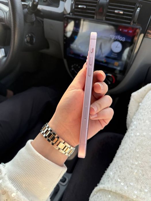 Iphone 15 plus sotiladi srochno