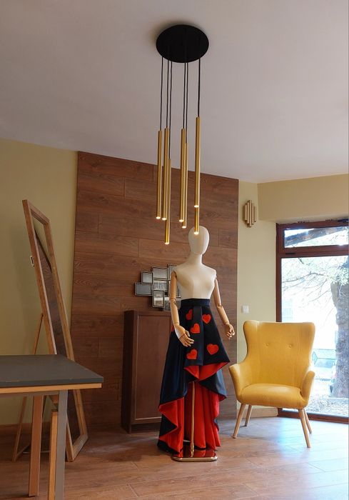 Официална асиметрична пола Черно на червени сърца Матиран сатен Бална