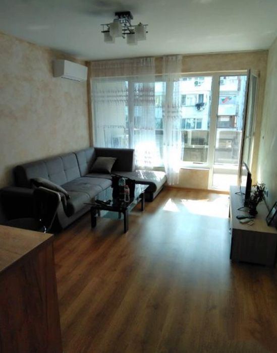 Дава се под наем Двустаен апартамент в Пловдив, Кючук Париж - 75 кв.м за 400 € - Снимка #1