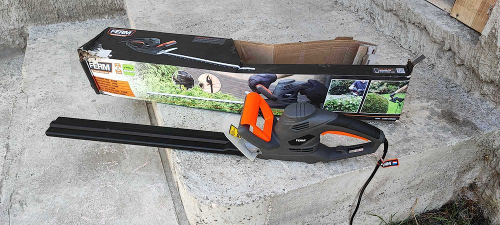 Mașină de tuns gard viu 550W | HTM1003