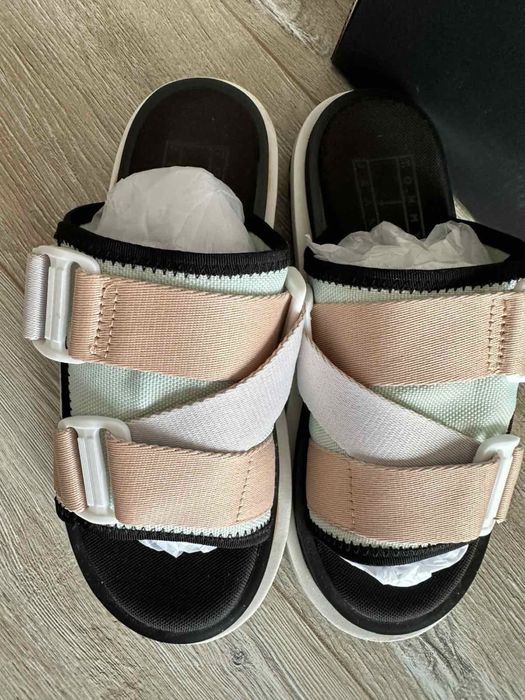 Обувки Tommy Hilfiger р.36-36,5