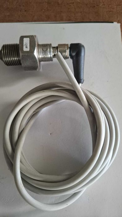 Senzor industrial de debit scurgere